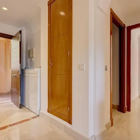 Apartment Stunning 2 Bedroom In Aloha Hill Club Marbella