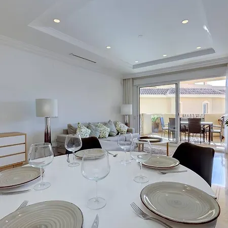 Apartment Stunning 2 Bedroom In Aloha Hill Club Marbella