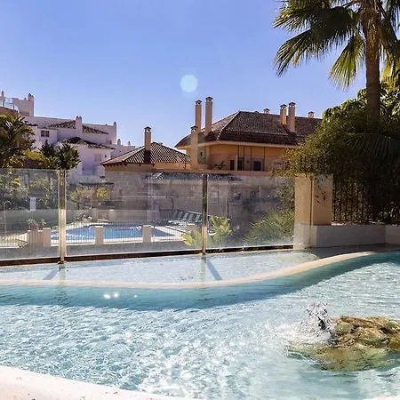 Stunning 2 Bedroom In Aloha Hill Club Apartment
